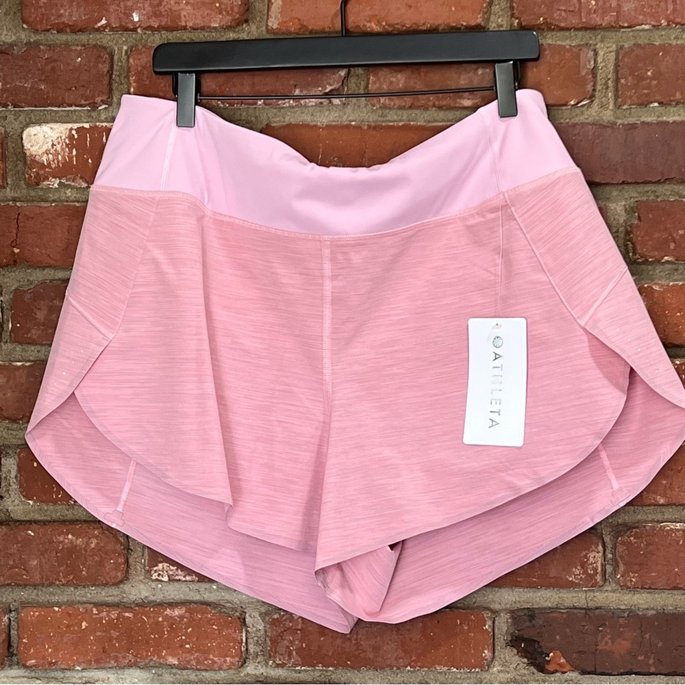 Athleta women's Run with it textured 3.5" shorts‎  pink size 1x running gym NWT